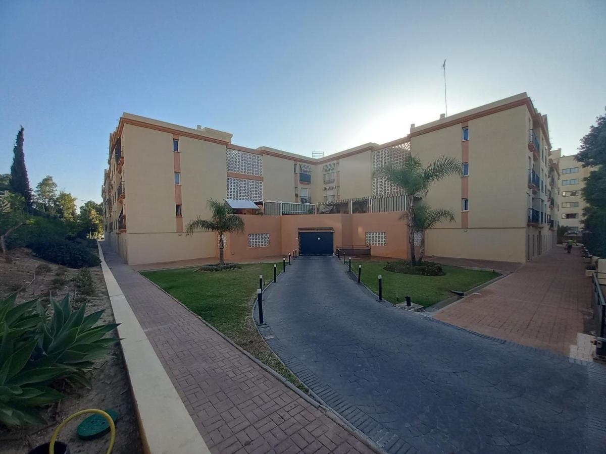 Apartamento Los Alamos Totalmente Reformado Junio 2023 Torremolinos Buitenkant foto