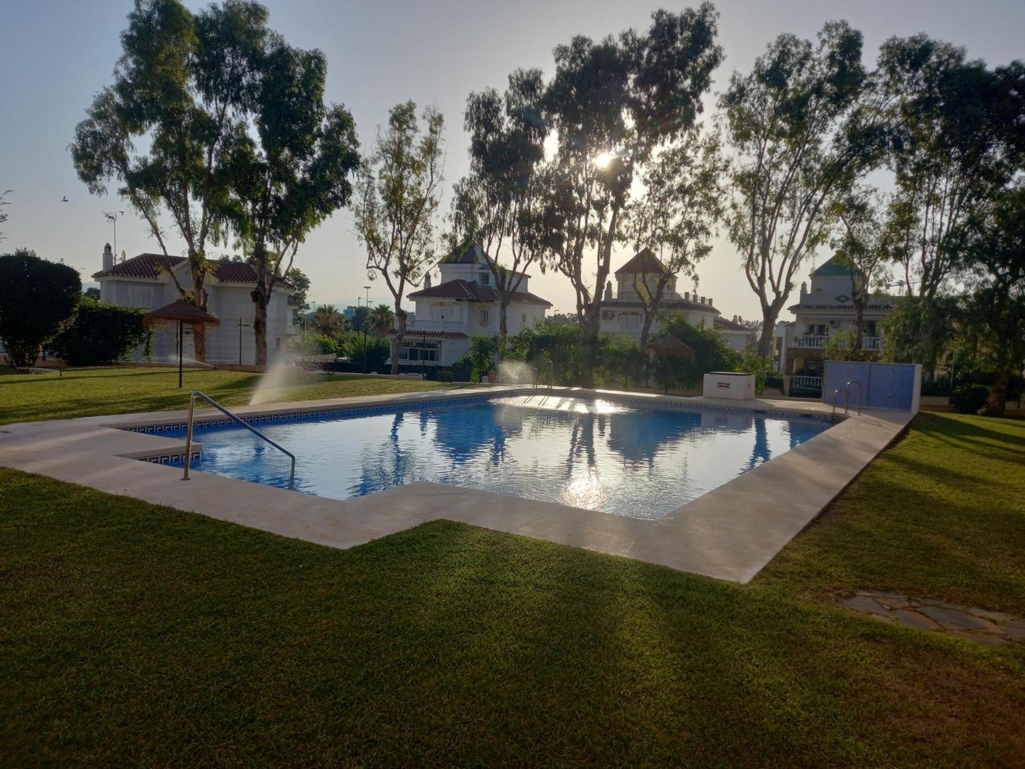 Apartamento Los Alamos Totalmente Reformado Junio 2023 Torremolinos Buitenkant foto